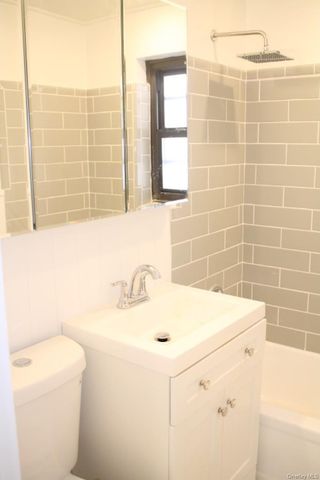 50 White Oak Street 1C, New Rochelle, NY 10801