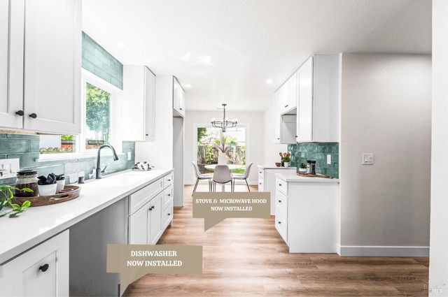 1521 Sarkesian Dr, Petaluma, CA 94954