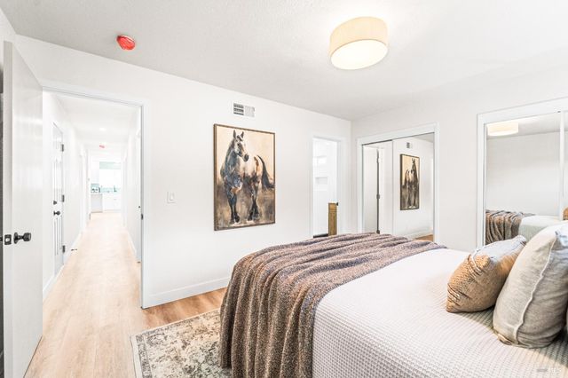 1521 Sarkesian Dr, Petaluma, CA 94954