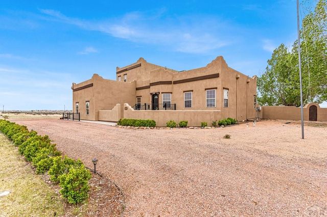 1737 N Silver Oak Lane, Pueblo West, CO 81007
