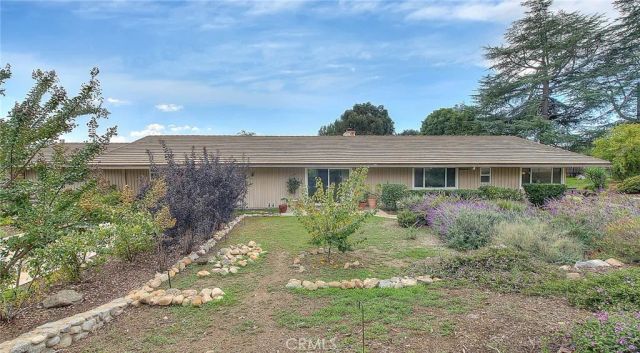 2497 Sierra Drive, Upland, CA 91784