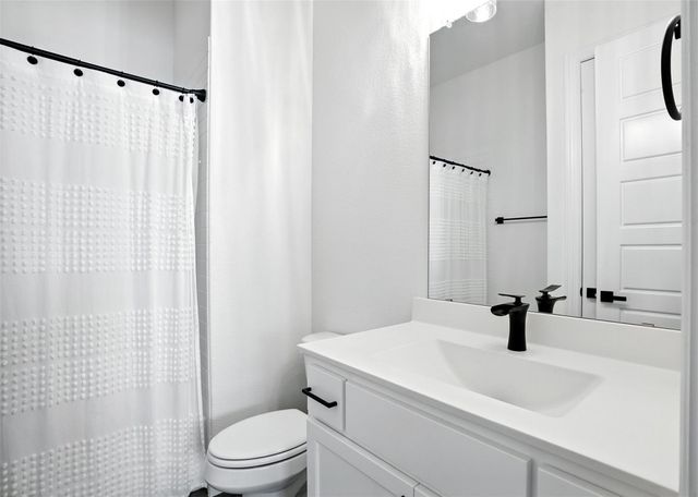 716 Colt Drive, Aubrey, TX 76227