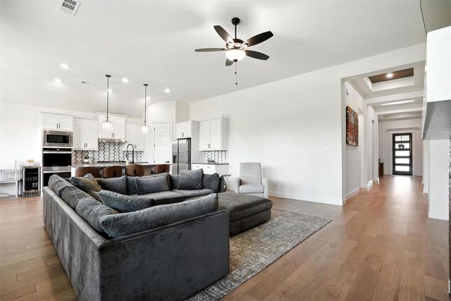 716 Colt Drive, Aubrey, TX 76227