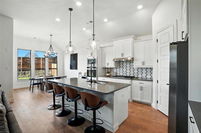 716 Colt Drive, Aubrey, TX 76227