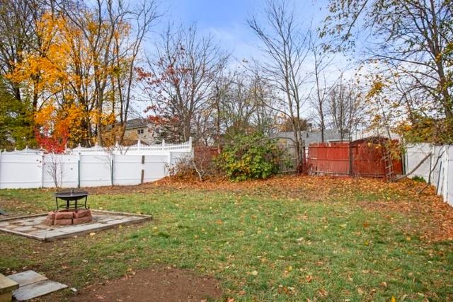 7 Hall Court, Portsmouth, NH 03801