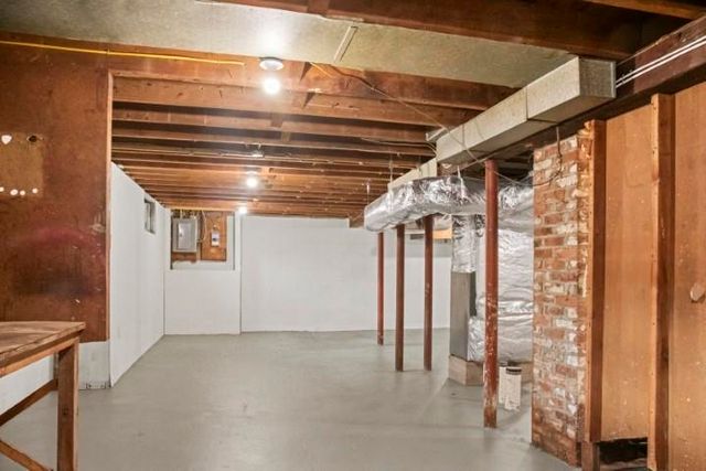 7 Hall Court, Portsmouth, NH 03801