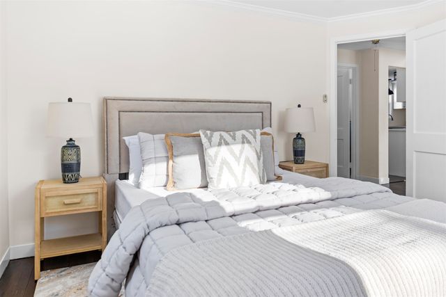 7 Hall Court, Portsmouth, NH 03801