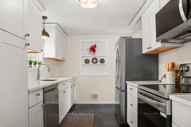 7 Hall Court, Portsmouth, NH 03801