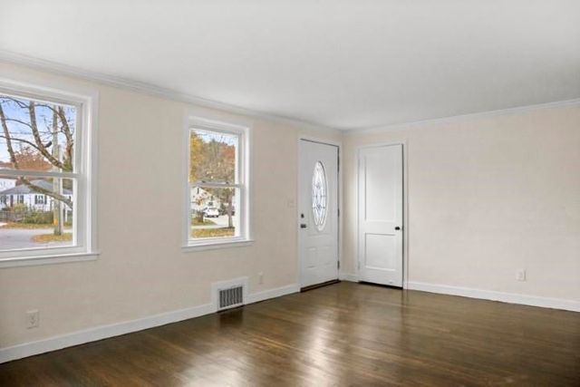 7 Hall Court, Portsmouth, NH 03801