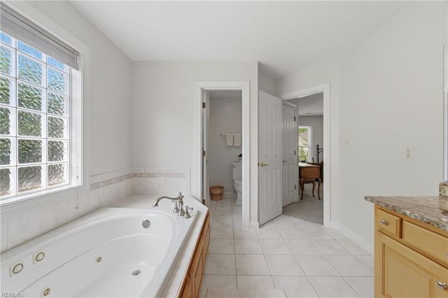 301 Blevins RN, Yorktown, VA 23693
