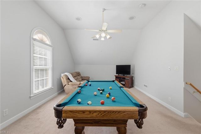 301 Blevins RN, Yorktown, VA 23693