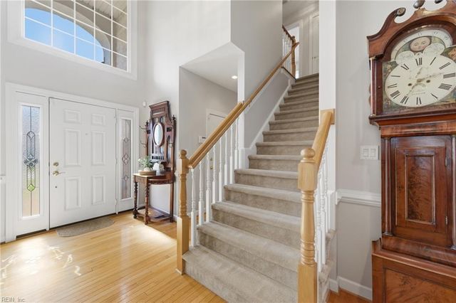 301 Blevins RN, Yorktown, VA 23693