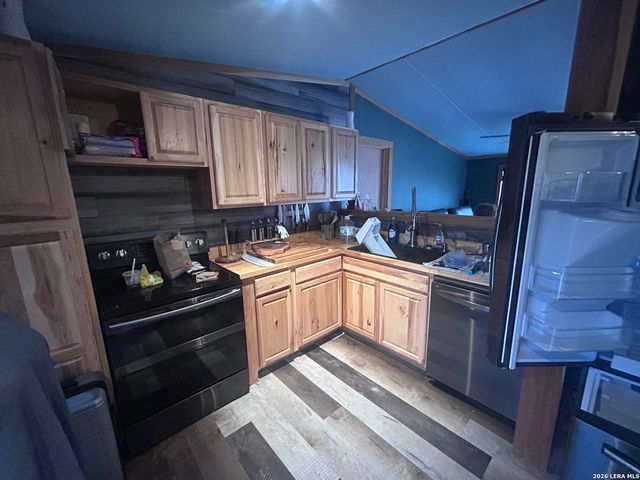 298 County Road 5633, Castroville, TX 78009