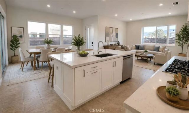 144 Scoville, Irvine, CA 92618