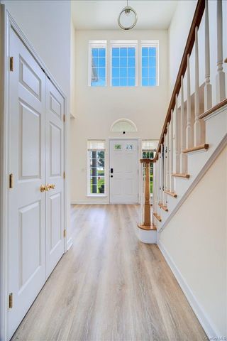 21 Alder Way, Wappingers Falls, NY 12590