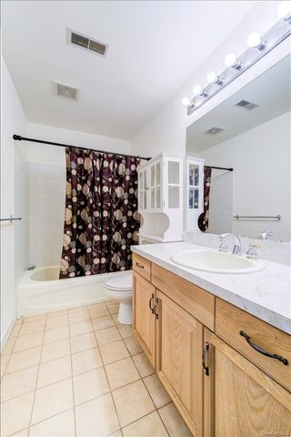 21 Alder Way, Wappingers Falls, NY 12590