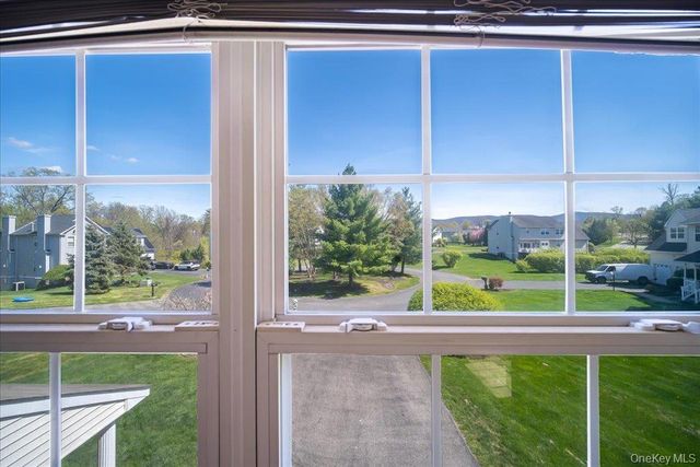 21 Alder Way, Wappingers Falls, NY 12590