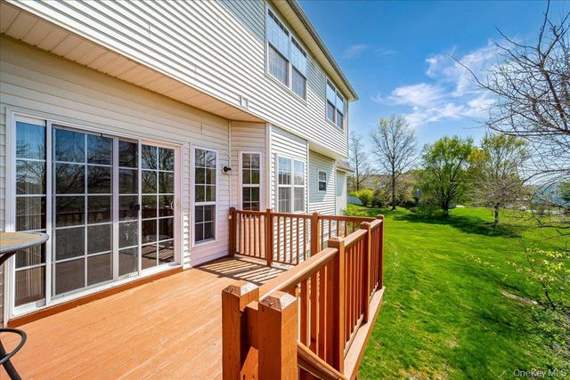 21 Alder Way, Wappingers Falls, NY 12590