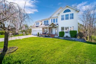 21 Alder Way, Wappingers Falls, NY 12590