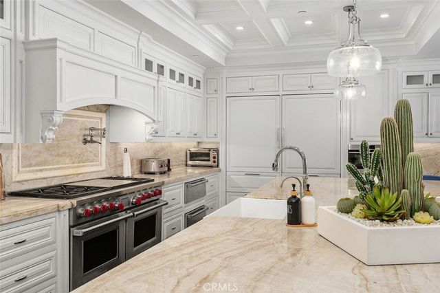 4 Inverness Lane, Newport Beach, CA 92660
