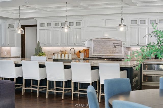 4 Inverness Lane, Newport Beach, CA 92660