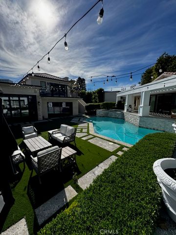 4 Inverness Lane, Newport Beach, CA 92660