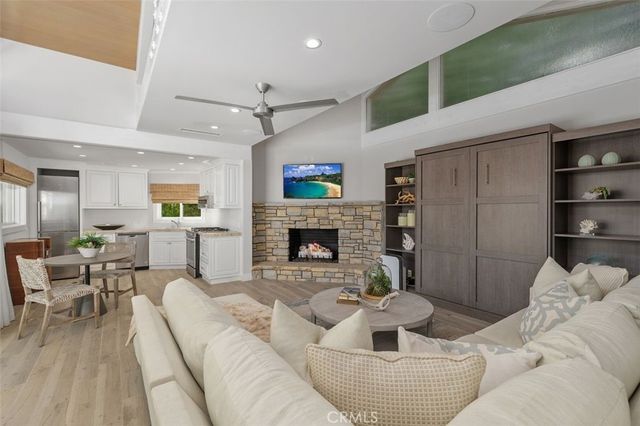4 Inverness Lane, Newport Beach, CA 92660
