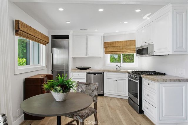4 Inverness Lane, Newport Beach, CA 92660