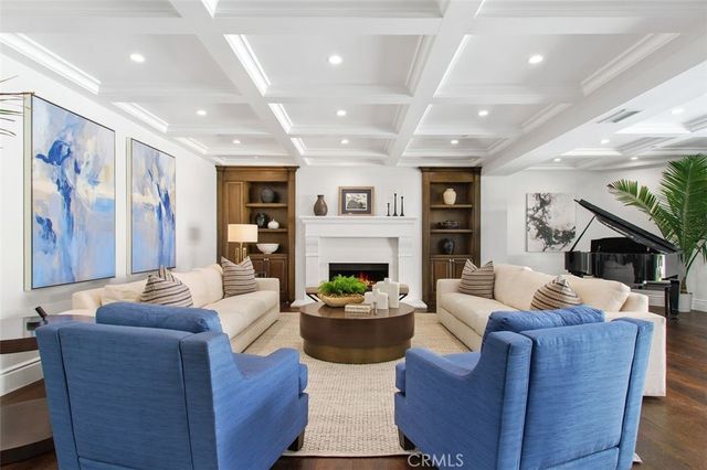 4 Inverness Lane, Newport Beach, CA 92660