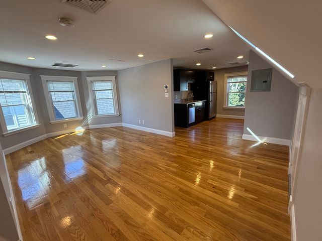 10 Tolman St 3, Boston, MA 02122