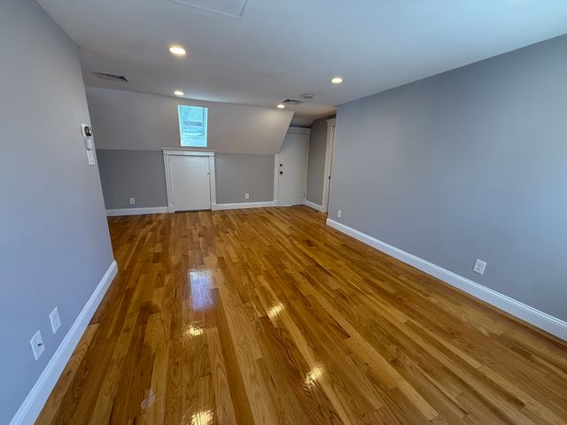 10 Tolman St 3, Boston, MA 02122