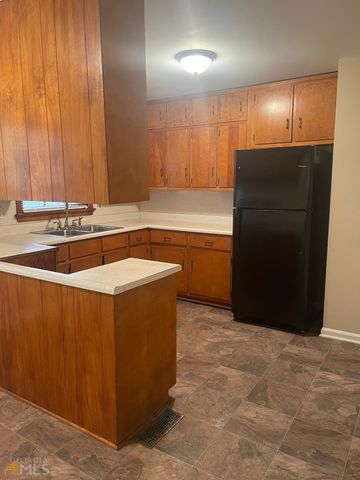808 S Nottingham Road, Jonesboro, GA 30236
