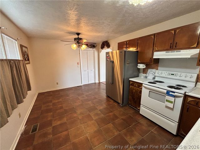 3241 Vardaman Avenue, Hope Mills, NC 28348