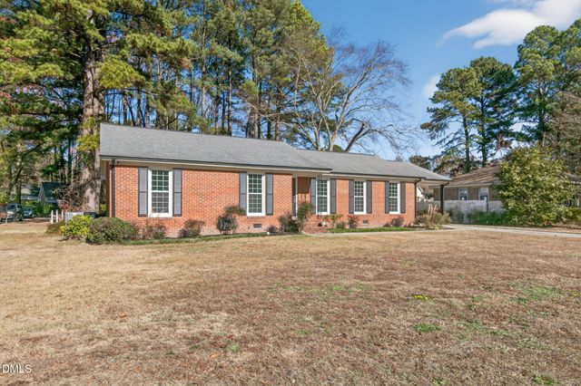 1204 Queen Anne NW Road, Wilson, NC 27896