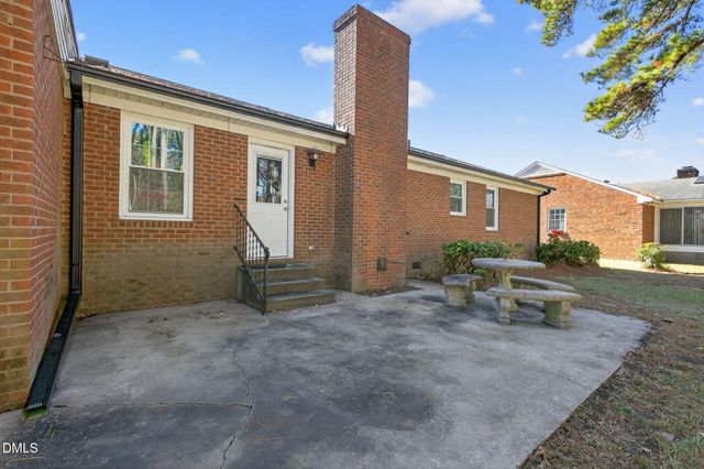 1204 Queen Anne NW Road, Wilson, NC 27896