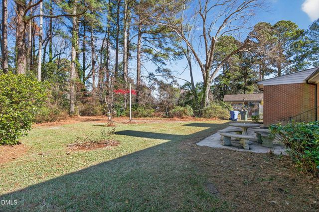 1204 Queen Anne NW Road, Wilson, NC 27896