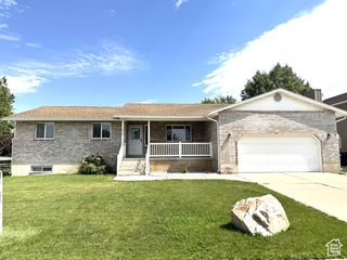 1836 W 2400 S, Syracuse, UT 84075