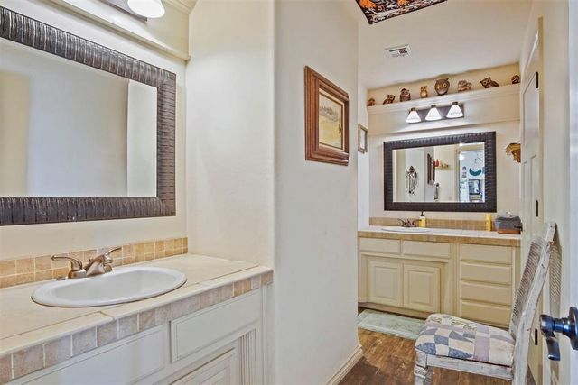 20897 Highlander Ridge Drive, Edmond, OK 73012