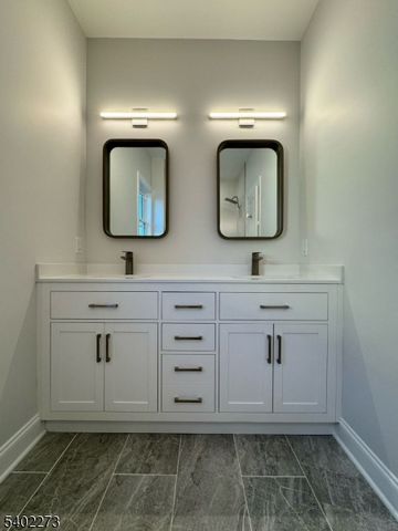 84 Grove St, Somerville Boro, NJ 08876