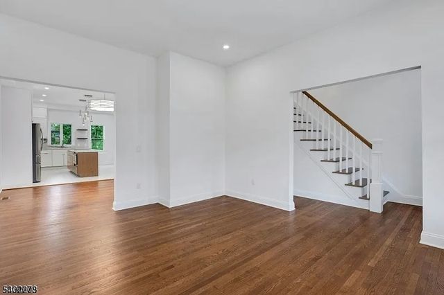 84 Grove St, Somerville Boro, NJ 08876