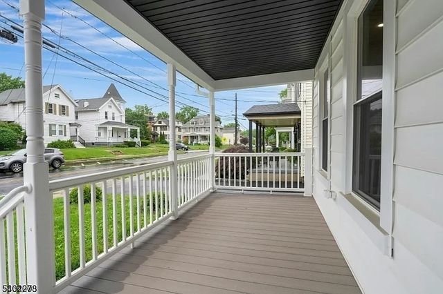 84 Grove St, Somerville Boro, NJ 08876