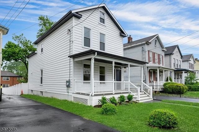 84 Grove St, Somerville Boro, NJ 08876