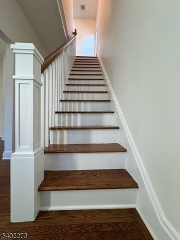 84 Grove St, Somerville Boro, NJ 08876