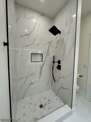 84 Grove St, Somerville Boro, NJ 08876