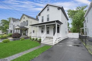 84 Grove St, Somerville Boro, NJ 08876