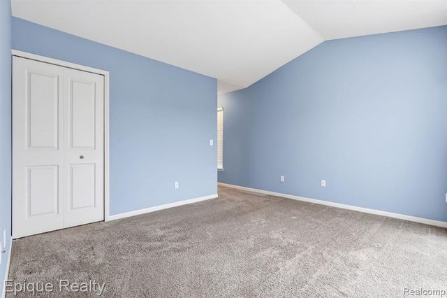 3212 Paradise Trail, Oxford, MI 48371