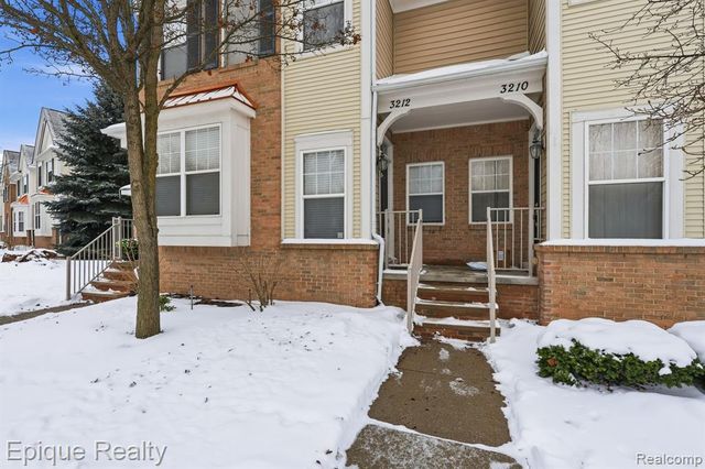 3212 Paradise Trail, Oxford, MI 48371