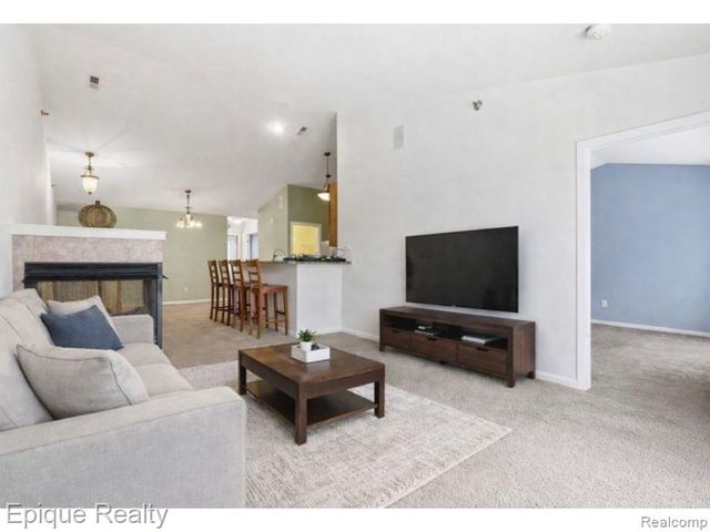 3212 Paradise Trail, Oxford, MI 48371