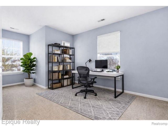 3212 Paradise Trail, Oxford, MI 48371