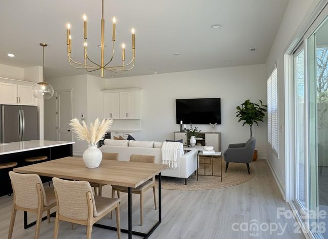 108 S Gregg Street, Charlotte, NC 28208